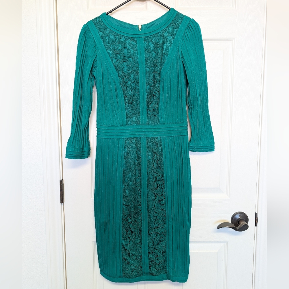 Tadashi Shoji Green Lace 3/4 Sleeve Sheath Stretch Dress Size 8 Cocktail Elegant